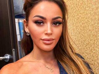 Еротски видео разговор Selinnoff