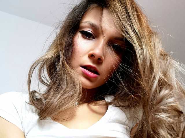 Фотографија на профилот SellenaGirl