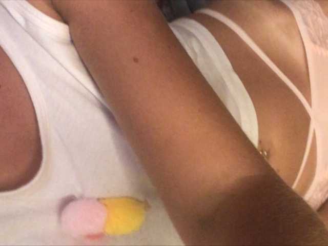 Емитувани слики од екранот sensualmilana