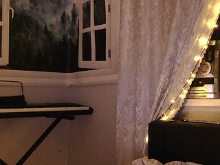 Еротски видео разговор Ellie_13
