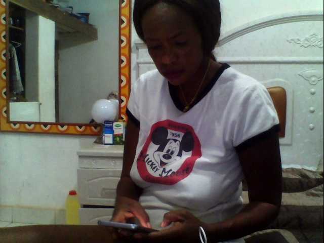 Емитувани слики од екранот sexwildfire