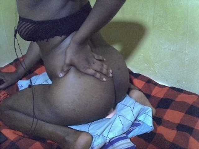 Емитувани слики од екранот sexy-lizzy