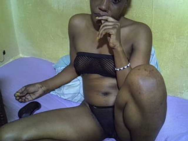 Емитувани слики од екранот sexy-lizzy