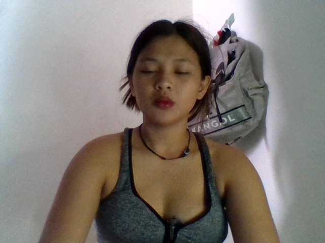 Емитувани слики од екранот sexyasian69