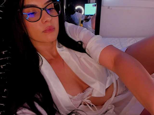Емитувани слики од екранот SexyDayanita