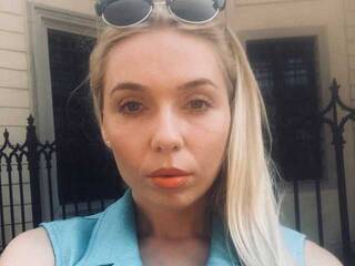 Еротски видео разговор SexyFoxy555