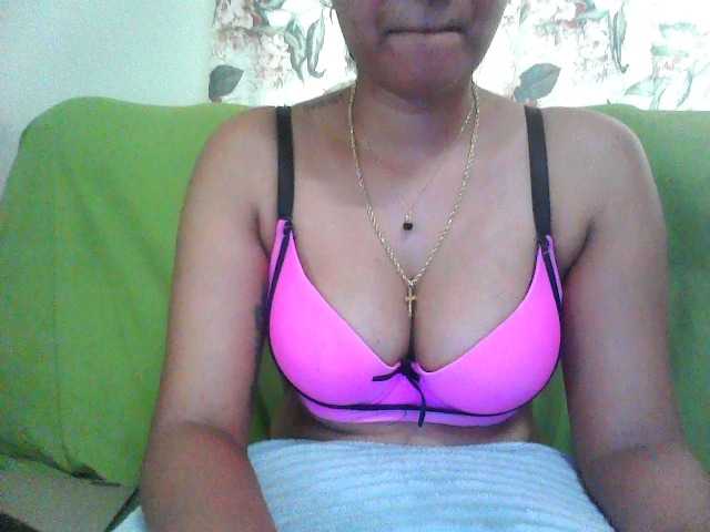 Фотографии Sexygirl5a hi im new here so lets have some fun strip-100 tkn tittyfuck-65 tkn pussyfingering-150 tkn anaal-200tkn squirt-250tkn HELP ME BUY A TOY - i appreciate every token invitations for private or welcome alomost no taboo i do everything to please my darlings