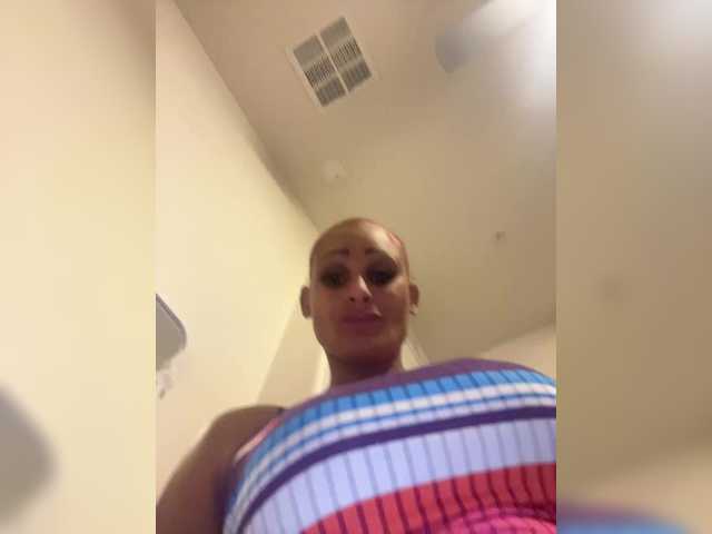 Емитувани слики од екранот sexyred14343