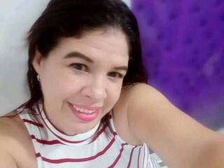 Еротски видео разговор Sexyshantalho