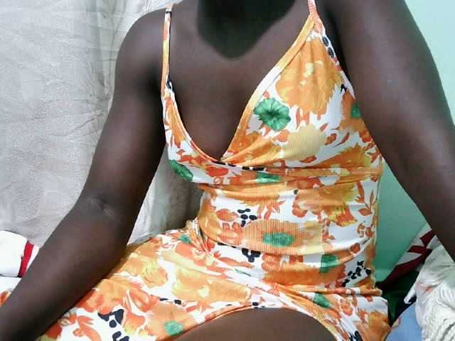 Емитувани слики од екранот Shan-dee