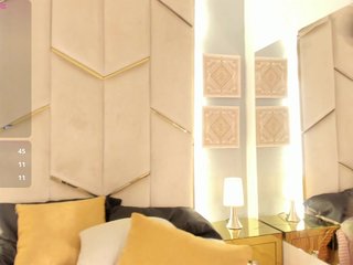 Еротски видео разговор SharitHills