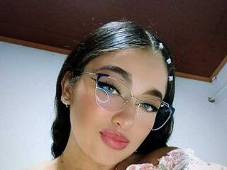 Еротски видео разговор Sharlot-Daft