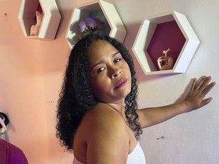 Еротски видео разговор SHAROM-ADAMS