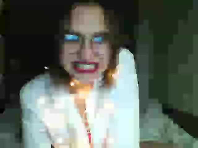 Емитувани слики од екранот SharonDreams