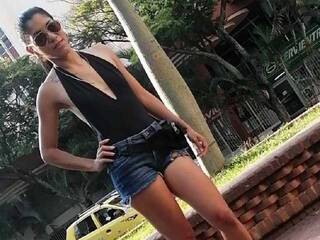 Еротски видео разговор Sherezadee