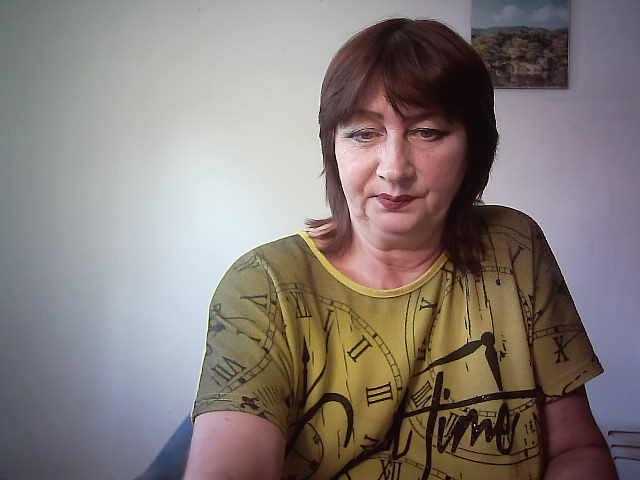 Емитувани слики од екранот ShirlyNight