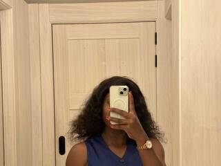 Еротски видео разговор ShySerena