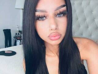 Еротски видео разговор siennayong