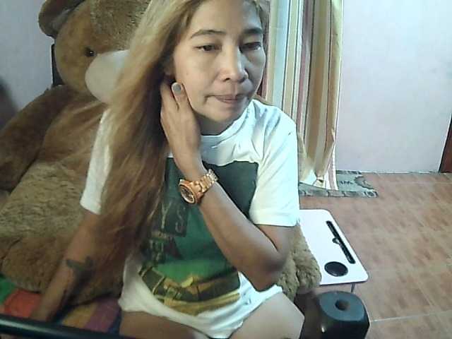 Емитувани слики од екранот Simpledbest