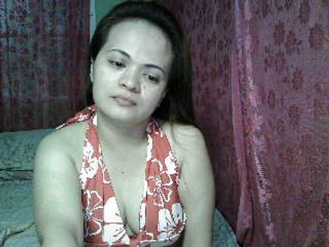 Емитувани слики од екранот SingleCute