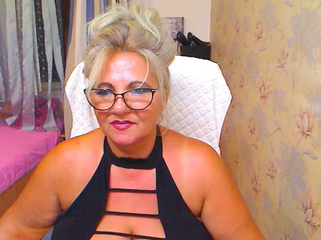 Емитувани слики од екранот sinwoman