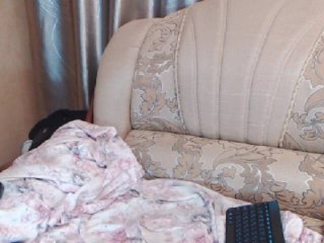 Емитувани слики од екранот Sky_Julia