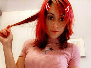 Еротски видео разговор SlutBubbles