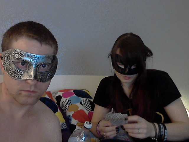 Емитувани слики од екранот Slutwife