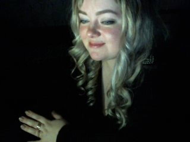 Емитувани слики од екранот SlyFoxi