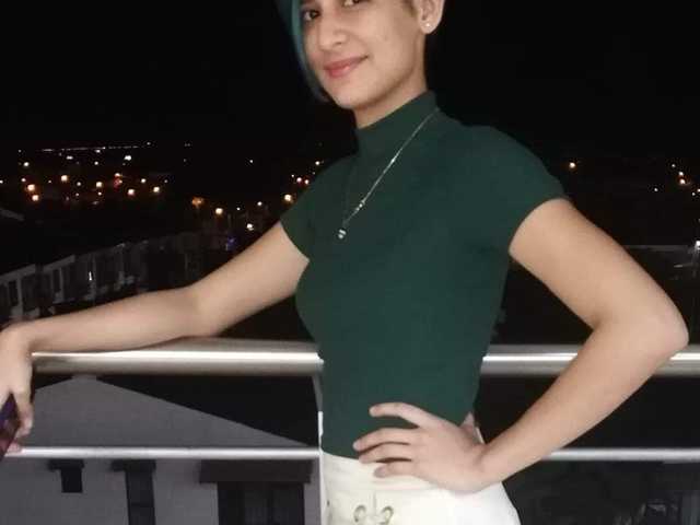 Фотографија на профилот small-trinity