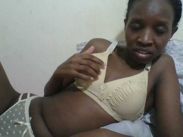 Емитувани слики од екранот Smilingmachin