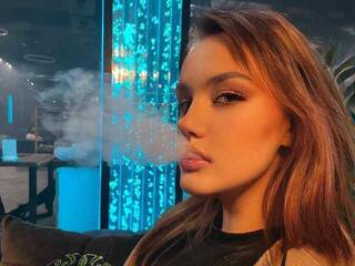 Еротски видео разговор SofaSweet