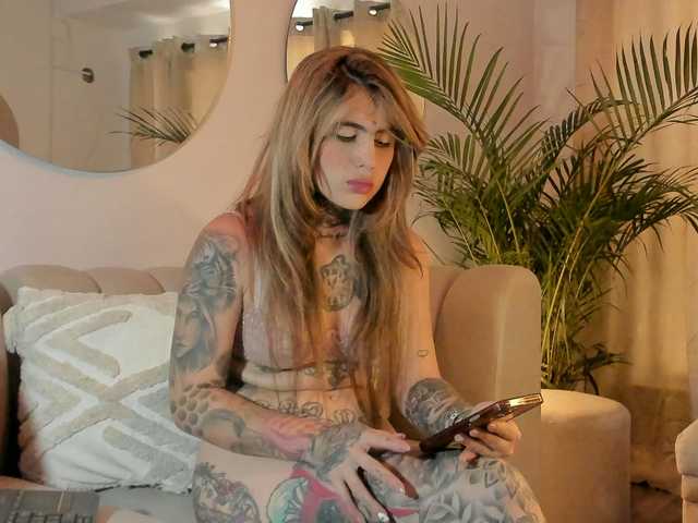 Емитувани слики од екранот SofiaBerlin