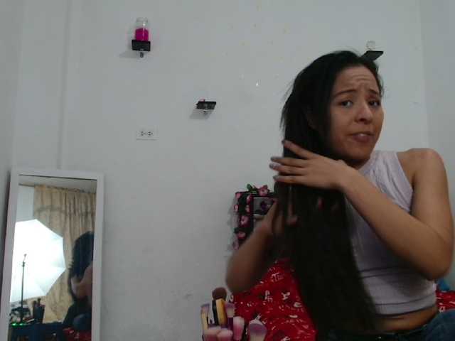 Емитувани слики од екранот sofiaclaus