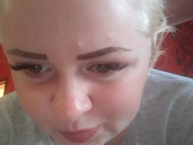 Емитувани слики од екранот SofiaWilson23