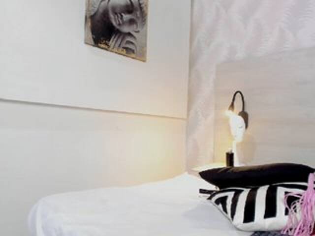 Емитувани слики од екранот sofidiaz09