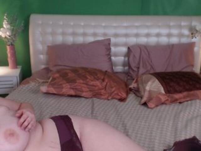 Емитувани слики од екранот SofiRyan