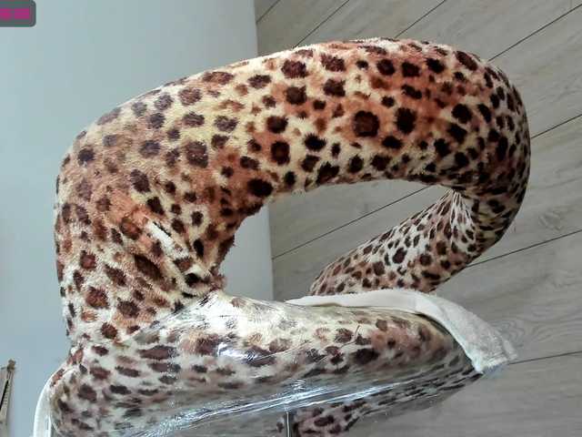 Емитувани слики од екранот sofy_dirtyHot