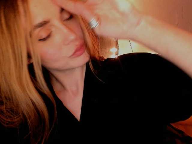 Емитувани слики од екранот Sonya-Mo