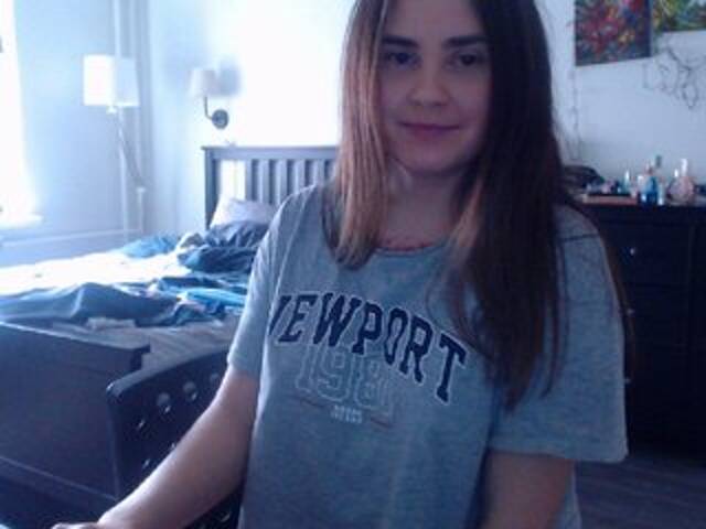 Емитувани слики од екранот DearSonya