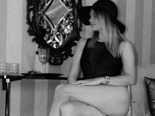 Еротски видео разговор sonyajolie