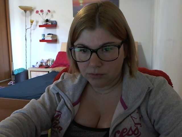 Емитувани слики од екранот SportyLove