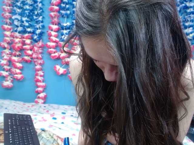 Емитувани слики од екранот springfoxxy