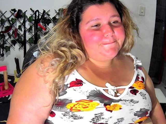 Емитувани слики од екранот squirt322bbw2