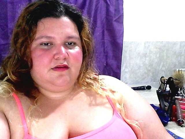 Емитувани слики од екранот squirt322bbw2