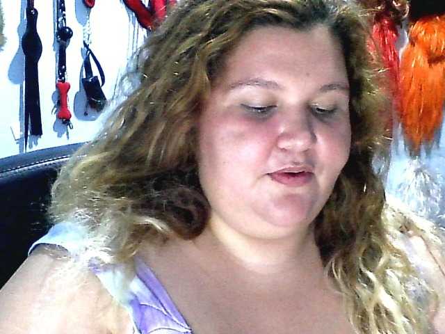 Емитувани слики од екранот squirt322bbw2