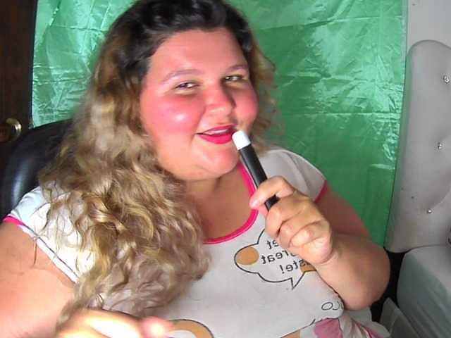 Емитувани слики од екранот squirt322bbw2