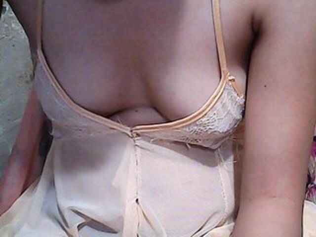 Емитувани слики од екранот squirtcummer