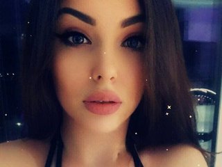Еротски видео разговор StreamBabe