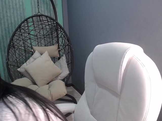 Емитувани слики од екранот StarlieStorm